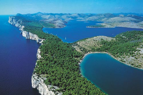 http://www.solotravel.it/wp-content/uploads/2009/07/dugi-otok.jpg
