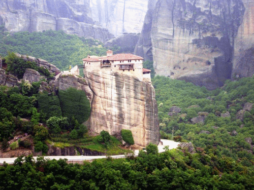 Meteora_Grecia