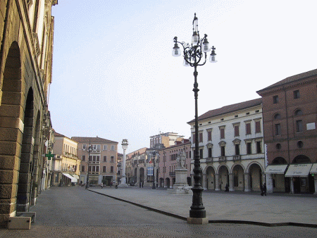 Piazza vittorio emanuele rovigo