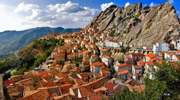 Scorcio di Pietrapertosa Basilicata fotospettacolari