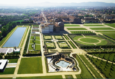 Veduta della reggia di Venaria Torino