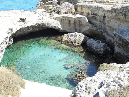 grotta poesia roca vecchia