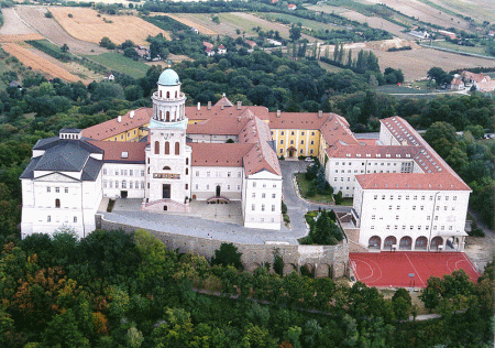 pannonhalma_ungheria