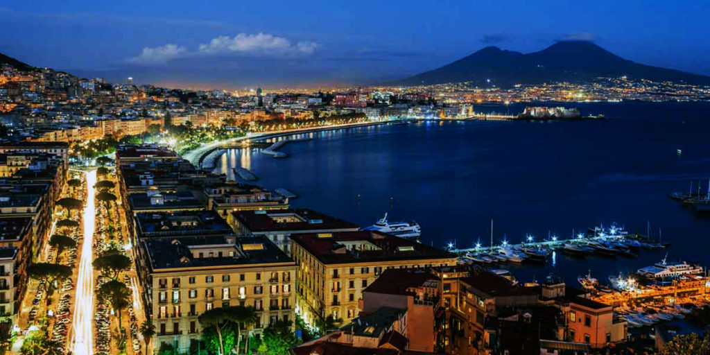 Napoli di notte